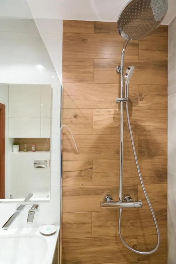 Modern And Comfortable With A Bedroom * Cracovia
