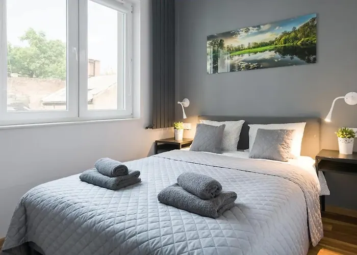 Modern And Comfortable With A Bedroom