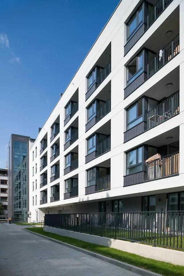 Modern And Comfortable With A Bedroom Apartment Krakow